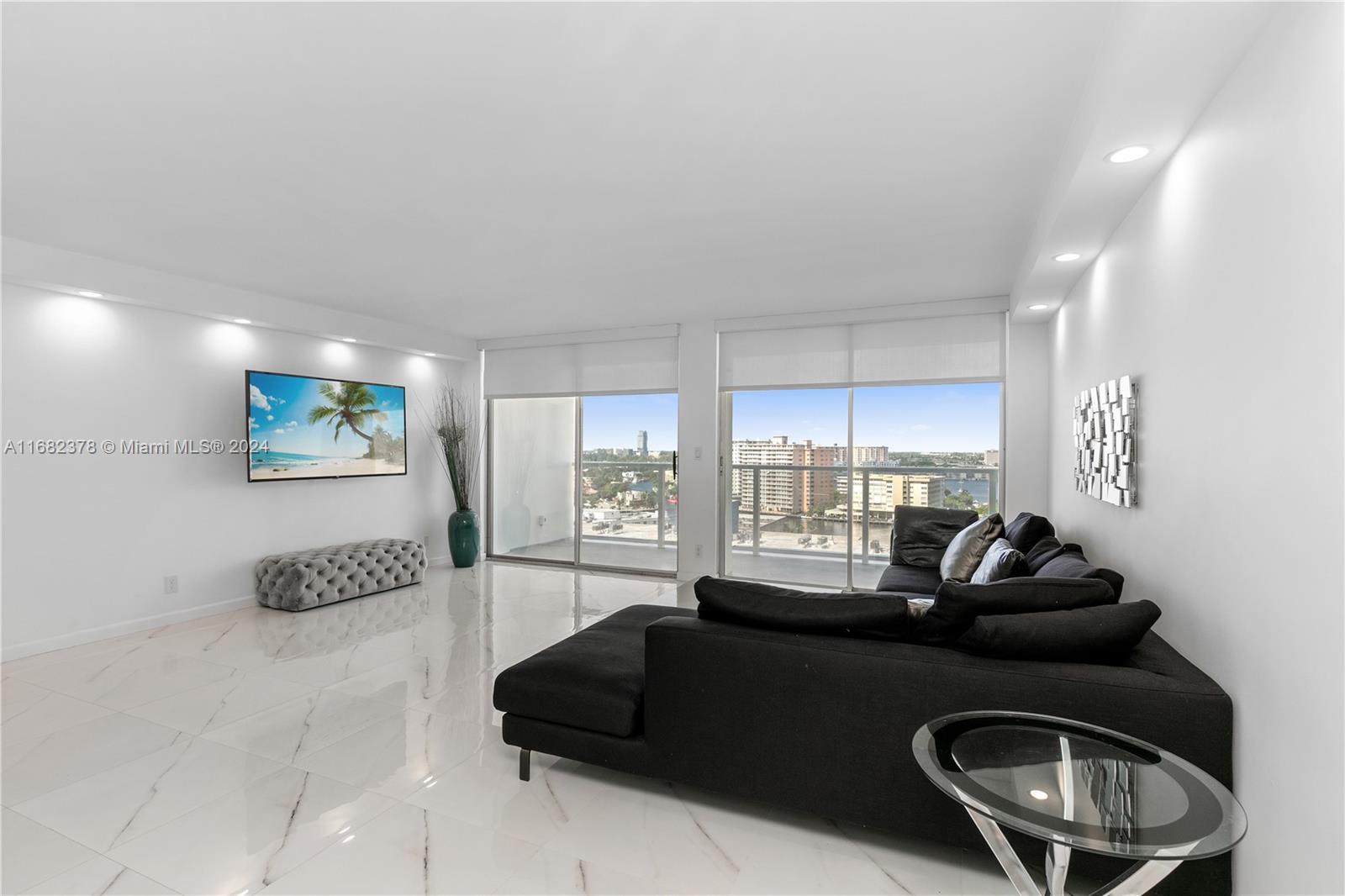 Picture of 1880 S Ocean Dr, Hallandale Beach, FL 33009