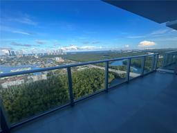 Picture of 16385 Biscayne Blvd # 2020, North Miami Beach, FL 33160