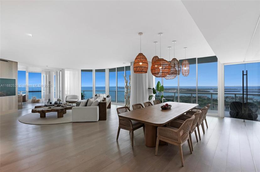 Picture of 100 S Pointe Dr # 3803, Miami Beach FL 33139