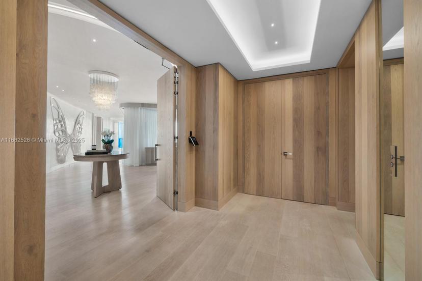 Picture of 100 S Pointe Dr # 3803, Miami Beach FL 33139