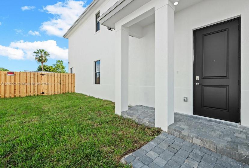 Picture of 22025 SW 114 Ave # 22025, Miami FL 33170