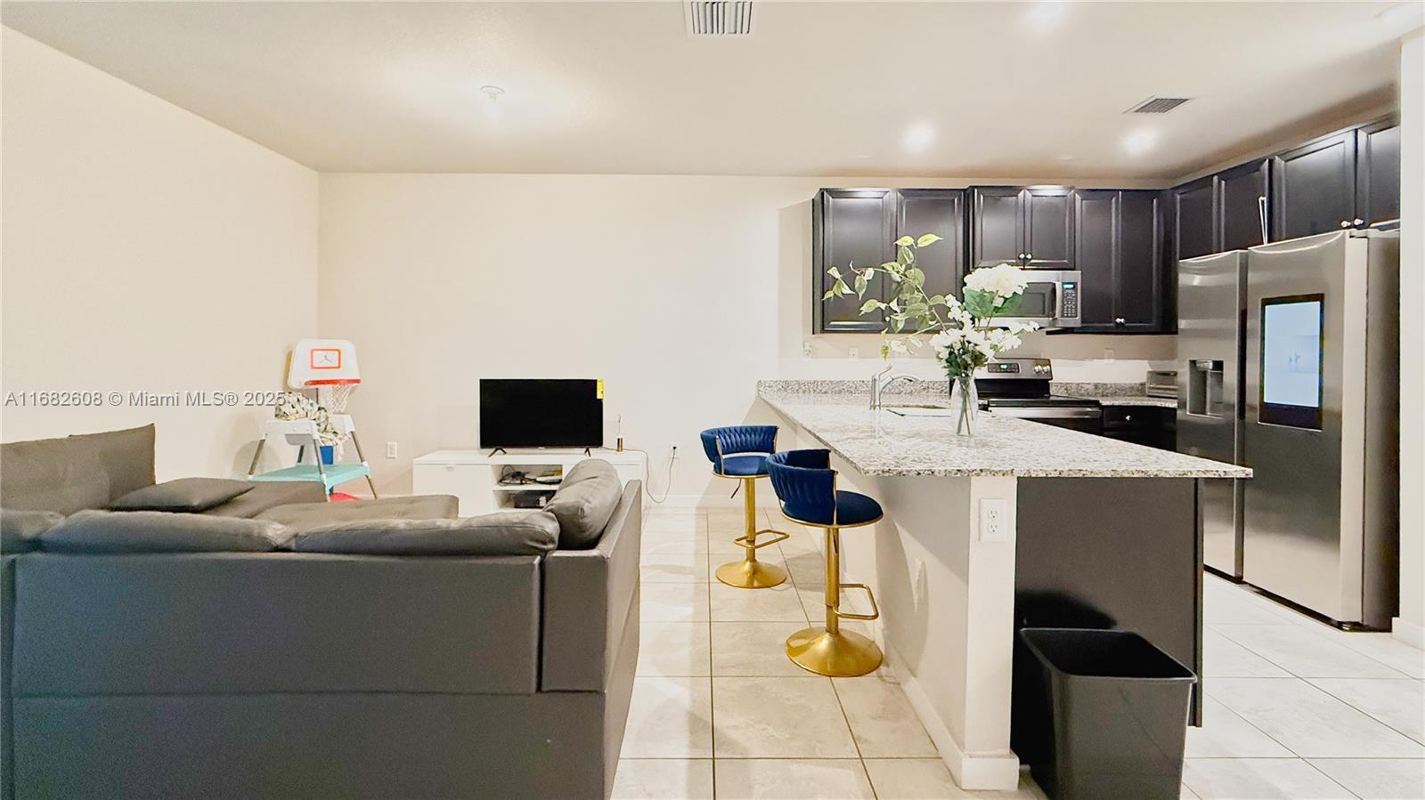 Picture of 1053 NW 4Th Ter, Florida City, FL 33034