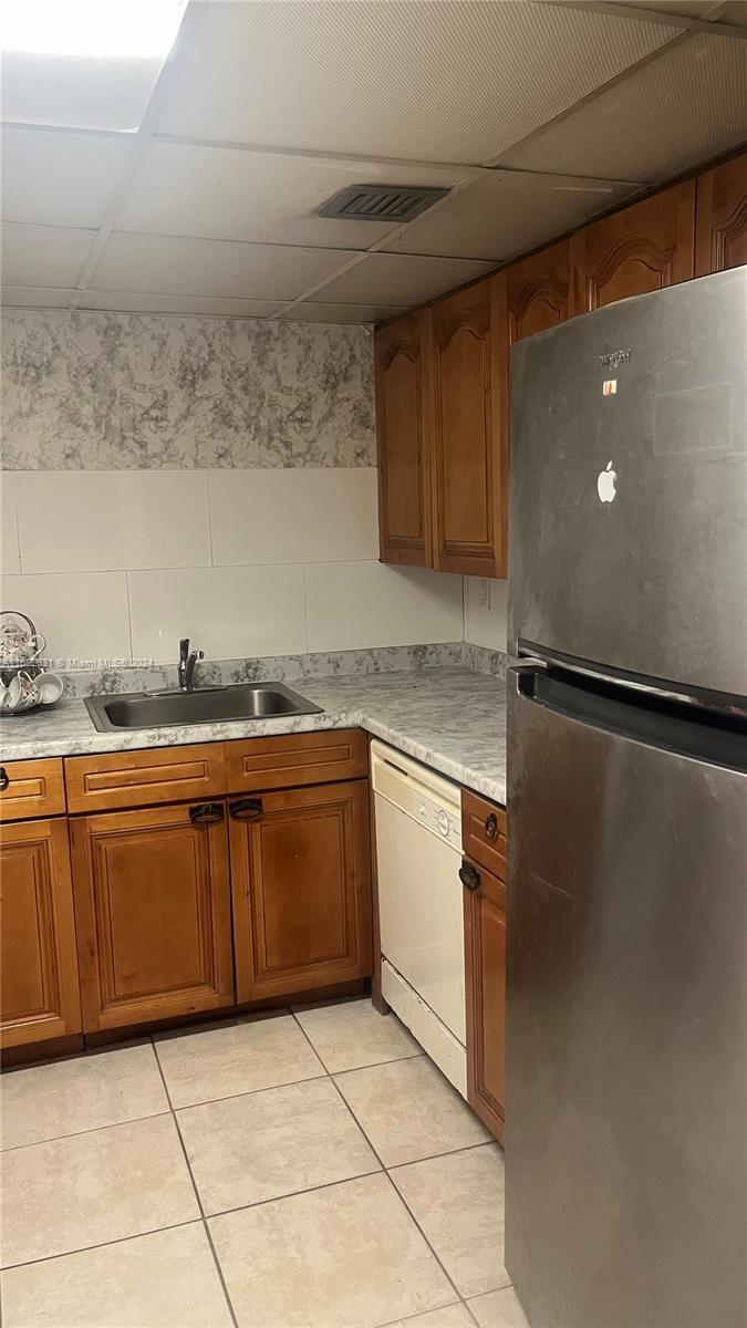Picture of 1825 W 44Th Pl # 309, Hialeah FL 33012