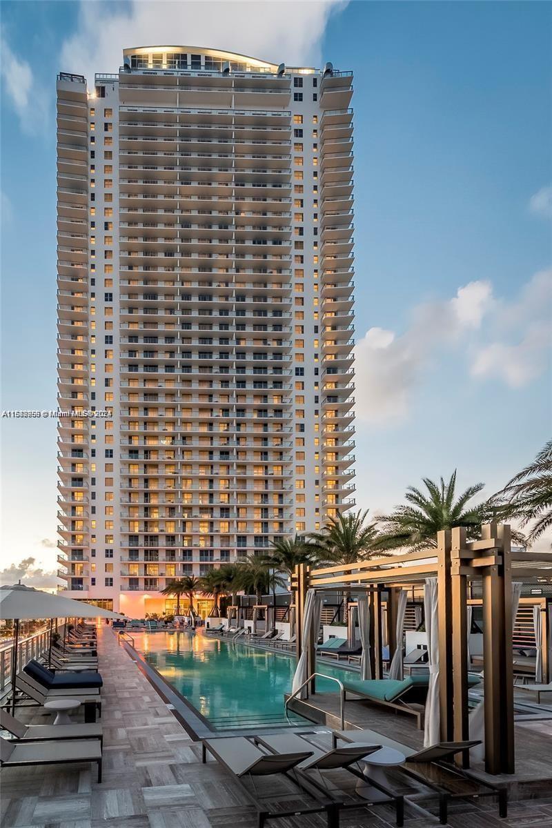 Picture of 4010 S Ocean Dr # R1804, Hollywood, FL 33019