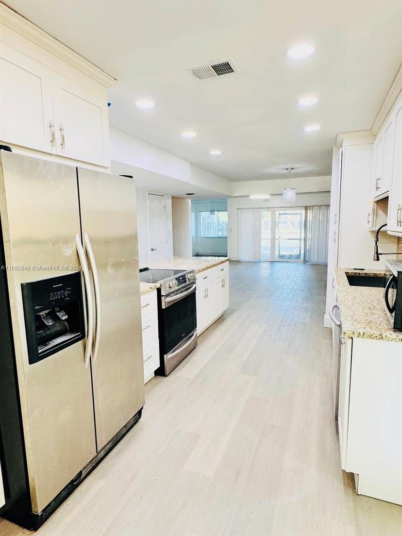 Picture of 1760 NW 58Th Ave # 7, Lauderhill FL 33313