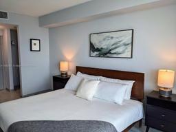 Picture of 1200 Brickell Bay Dr, Miami, FL 33131
