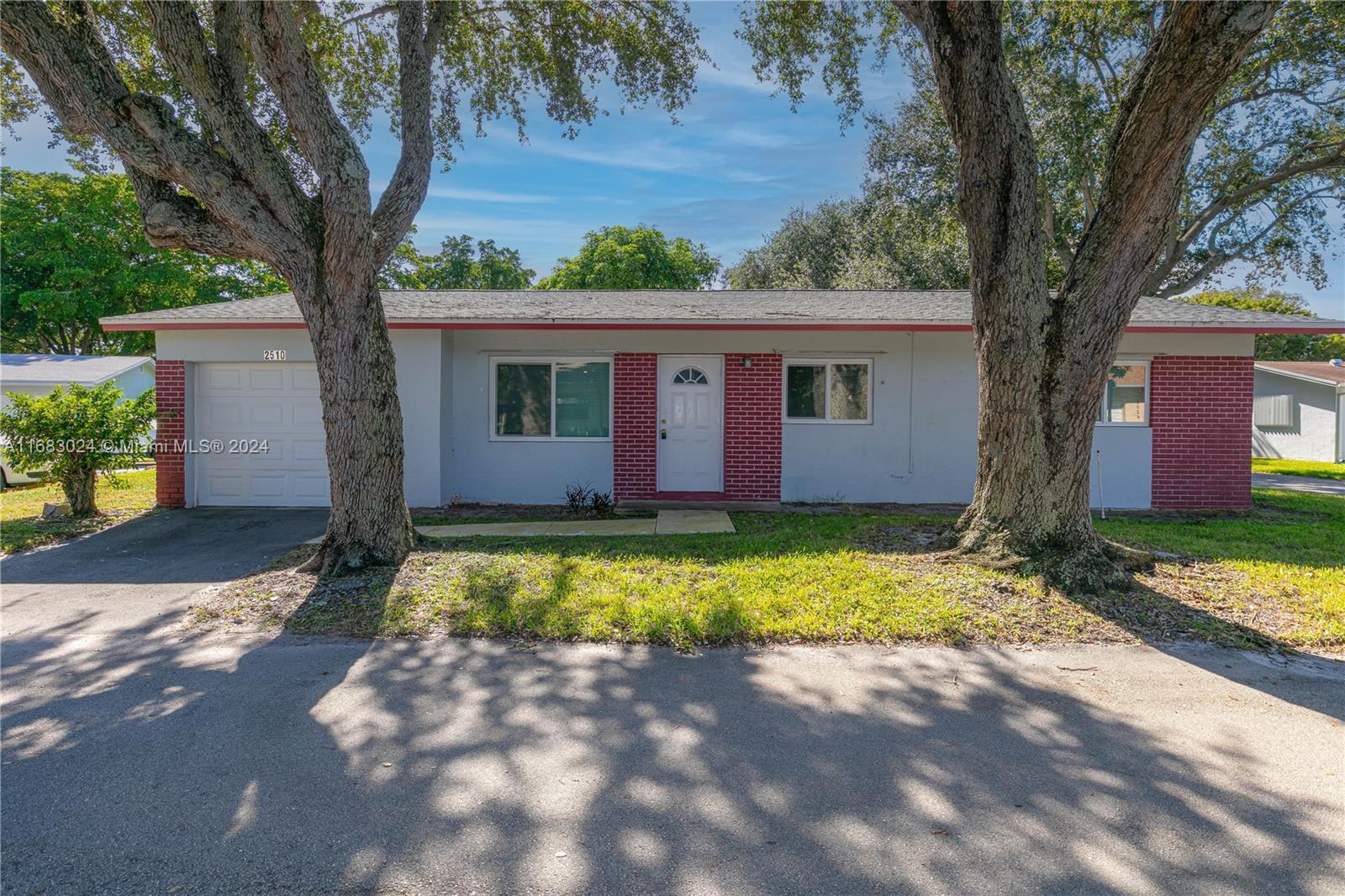 Picture of 2510 SW Natura Blvd, Deerfield Beach, FL 33441