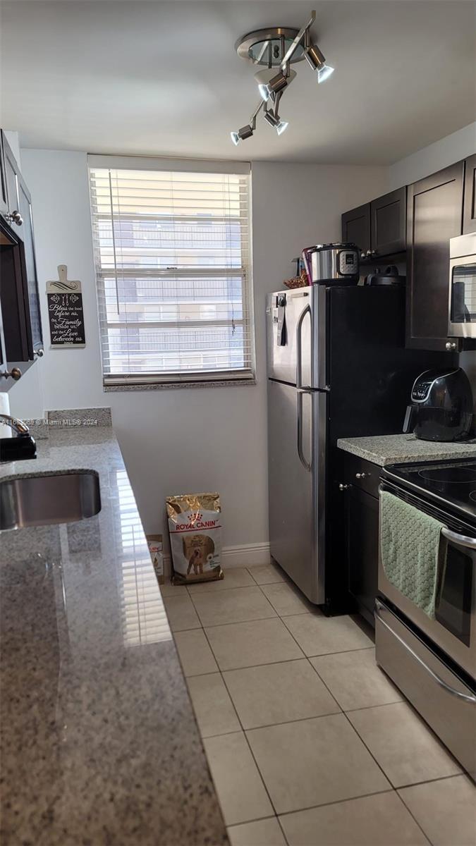 Picture of 1811 Jefferson St # 609, Hollywood FL 33020