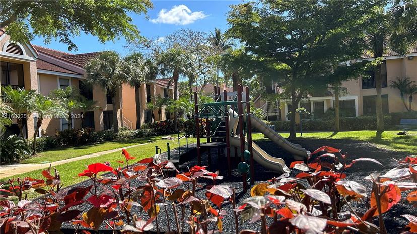 Picture of 15551 SW 104Th Ter # 828, Miami FL 33196