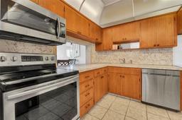 Picture of 330 SE 2Nd St # 303F, Hallandale Beach, FL 33009