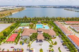 Picture of 7809 NW 104Th Ave # 32, Doral, FL 33178