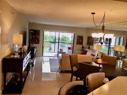Picture of 2334 S Cypress Bend Dr # 501, Pompano Beach, FL 33069