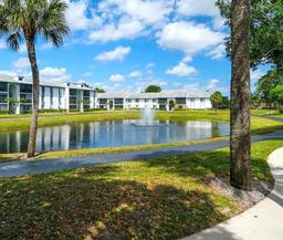 Picture of 1009 Green Pine Blvd # H3, West Palm Beach, FL 33409