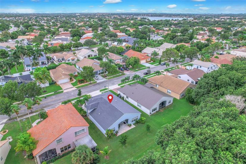 Picture of 16143 SW 2Nd Drive, Pembroke Pines FL 33027