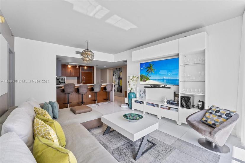 Picture of 475 Brickell Ave # 5113, Miami FL 33131