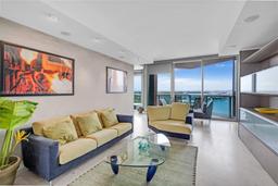 Picture of 300 S Pointe Dr # 2102, Miami Beach, FL 33139