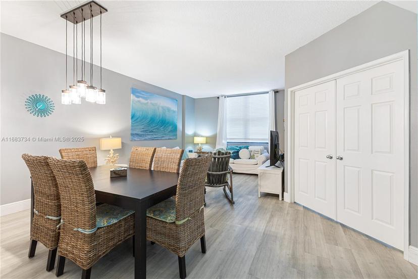 Picture of 651 Okeechobee Blvd # 202, West Palm Beach FL 33401