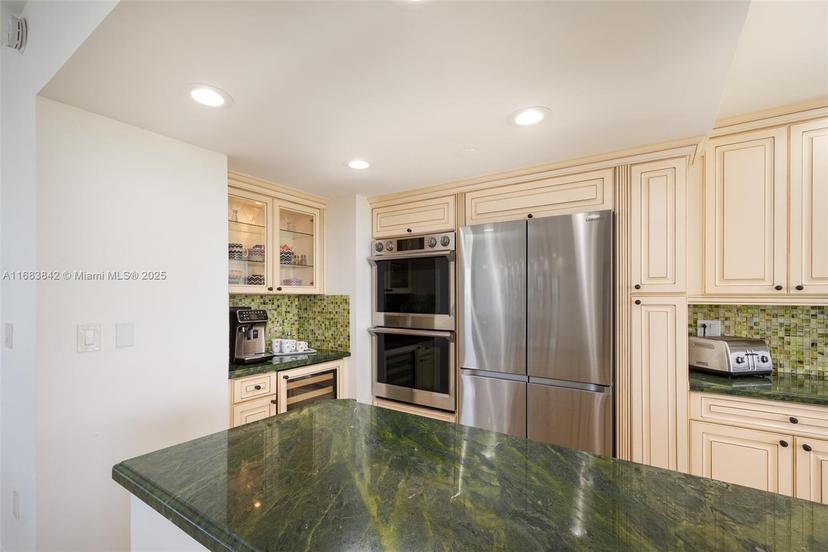Picture of 4000 Island Bl # 904, Aventura FL 33160