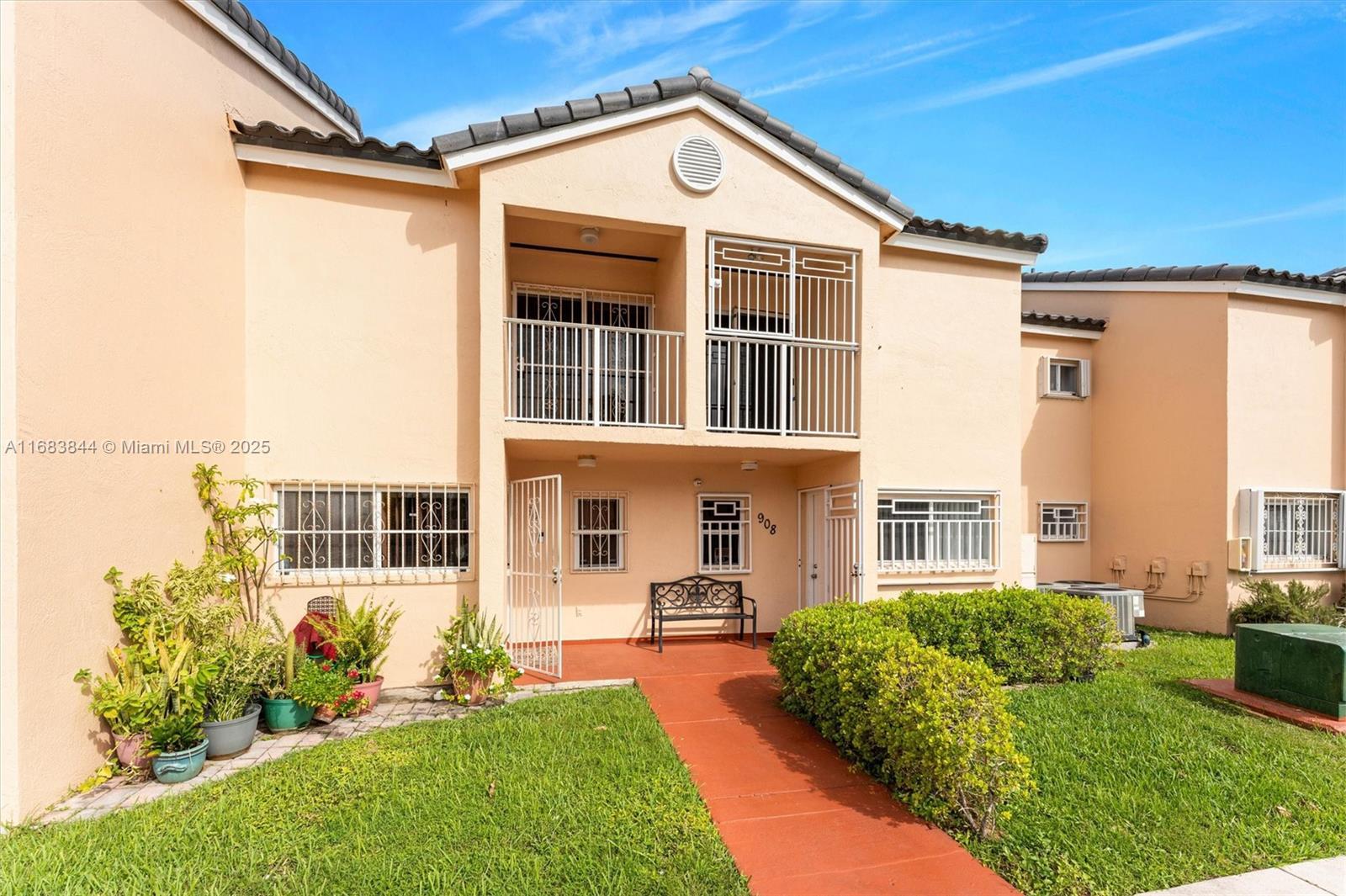 Picture of 2650 NW 28Th St # 9, Miami, FL 33142