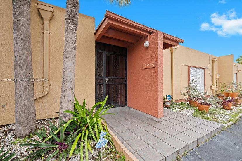 Picture of 15442 Kippford Ct, Miami Lakes FL 33014