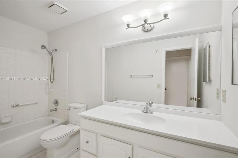 Picture of 10008 SW 14Th St, Pembroke Pines FL 33025