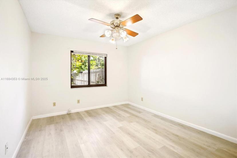 Picture of 10008 SW 14Th St, Pembroke Pines FL 33025