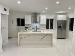 Picture of 1201 Marseille Dr # 17, Miami Beach, FL 33141