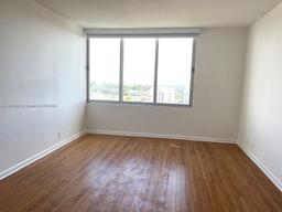 Picture of 1000 West Ave # 909, Miami Beach, FL 33139