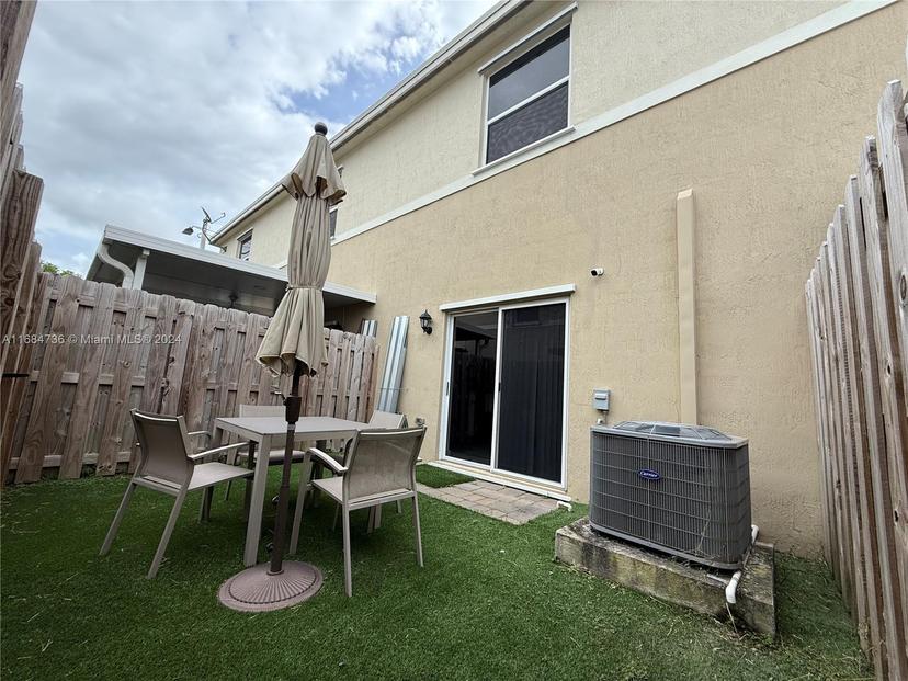 Picture of 552 NE 5Th St # 552, Florida City FL 33034