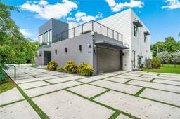 Picture of 6695 SW 112Th St, Pinecrest, FL 33156