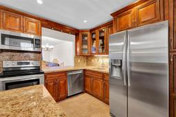 Picture of 410 SE 2Nd St # 220, Hallandale Beach, FL 33009