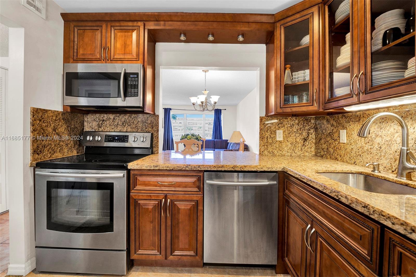 Picture of 410 SE 2Nd St # 220, Hallandale Beach, FL 33009