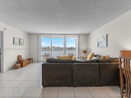 Picture of 511 Bayshore Dr # 309, Fort Lauderdale, FL 33304