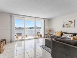 Picture of 511 Bayshore Dr # 309, Fort Lauderdale, FL 33304