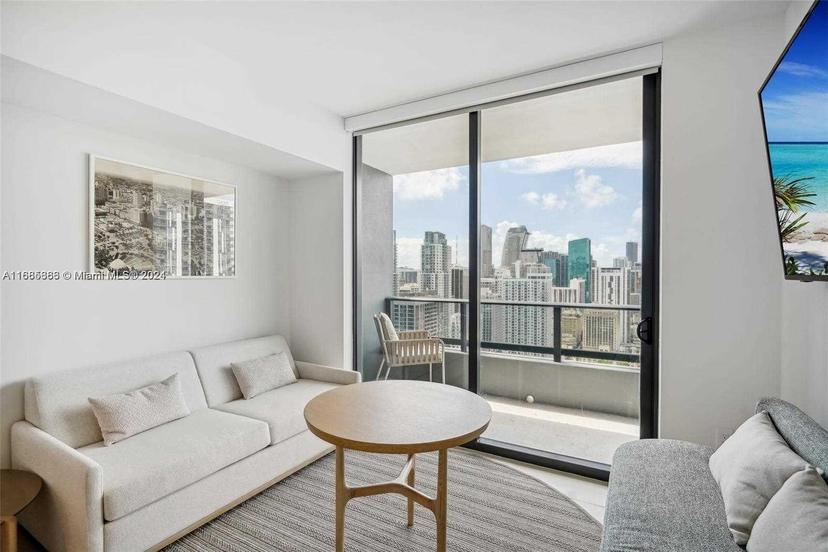Picture of 601 NE 1St # 4114, Miami FL 33132
