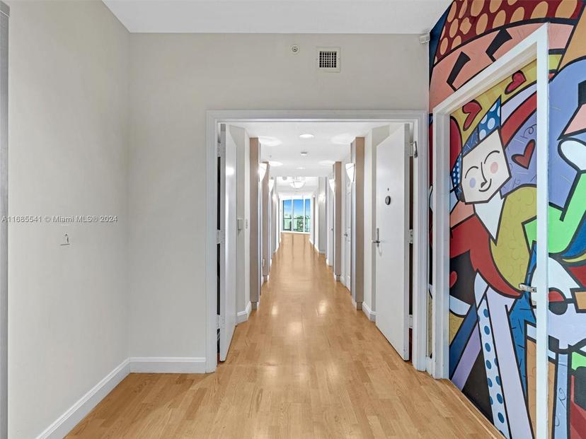 Picture of 6051 N Ocean Dr # 502, Hollywood FL 33019