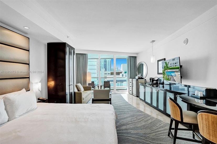 Picture of 4391 Collins Ave # 915, Miami Beach FL 33140