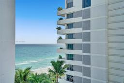 Picture of 4391 Collins Ave # 915, Miami Beach, FL 33140