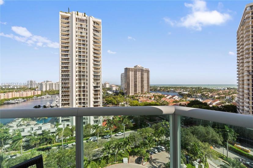 Picture of 19400 Turnberry Way # 1132, Aventura FL 33180