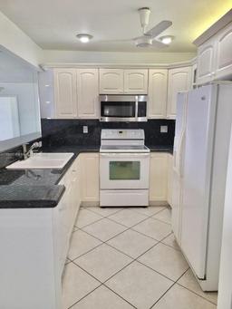 Picture of 600 Three Islands Blvd # 1817, Hallandale Beach, FL 33009