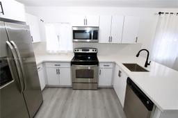 Picture of 2290 NW 51St Ter, Miami, FL 33142
