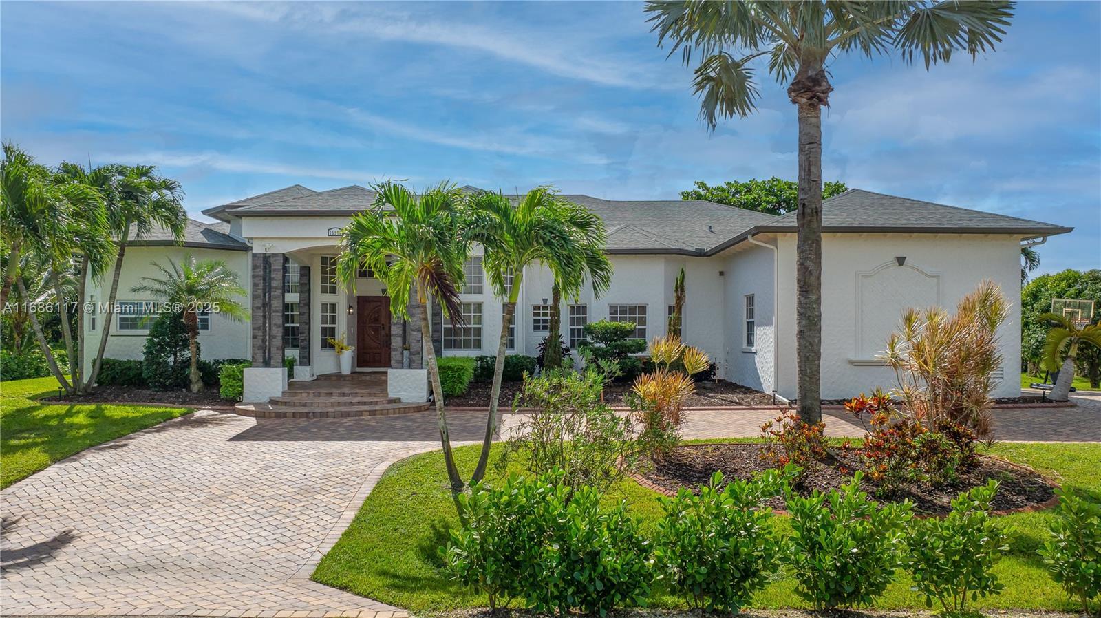 Picture of 15500 SW 34Th Ct, Davie, FL 33331