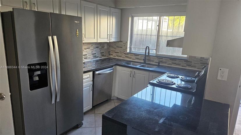 Picture of 6524 Kendale Lakes Dr # 1506, Miami FL 33183