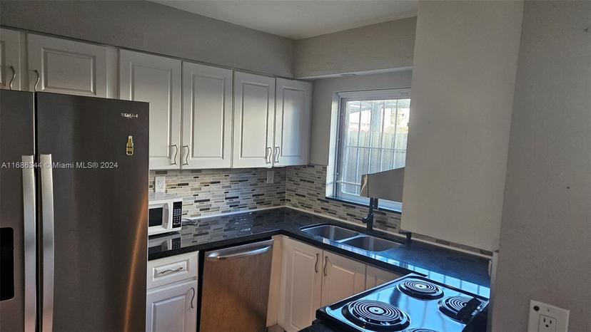 Picture of 6524 Kendale Lakes Dr # 1506, Miami FL 33183
