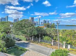 Picture of 910 N Venetian Dr, Miami Beach, FL 33139