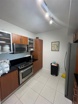 Picture of 2775 NE 187Th St # 414, Aventura, FL 33180