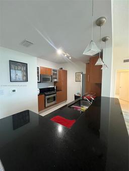 Picture of 2775 NE 187Th St # 414, Aventura, FL 33180