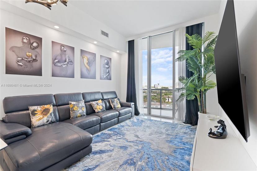 Picture of 3029 NE 188Th St # 1021, Aventura FL 33180