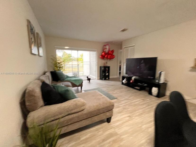 Picture of 4736 NW 114Th Ave # 205, Doral FL 33178