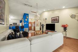 Picture of 4080 NW 1St Pl, Deerfield Beach, FL 33442